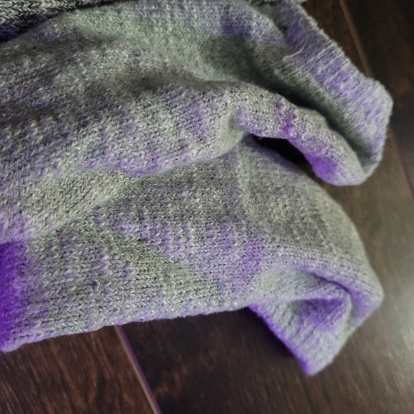 American Eagle Socks - Picture 3 of 3